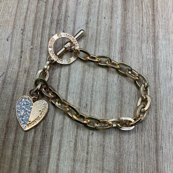 MICHAEL KORS Heart Tag Toggle Bracelet - Picture 1 of 5